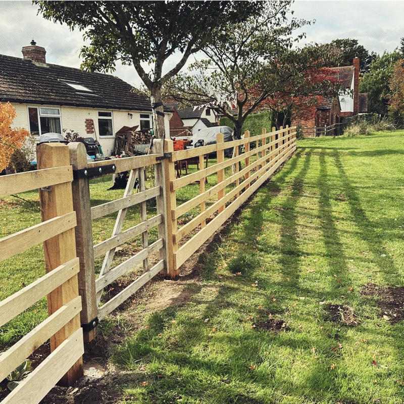 Oak garden fencing diy project